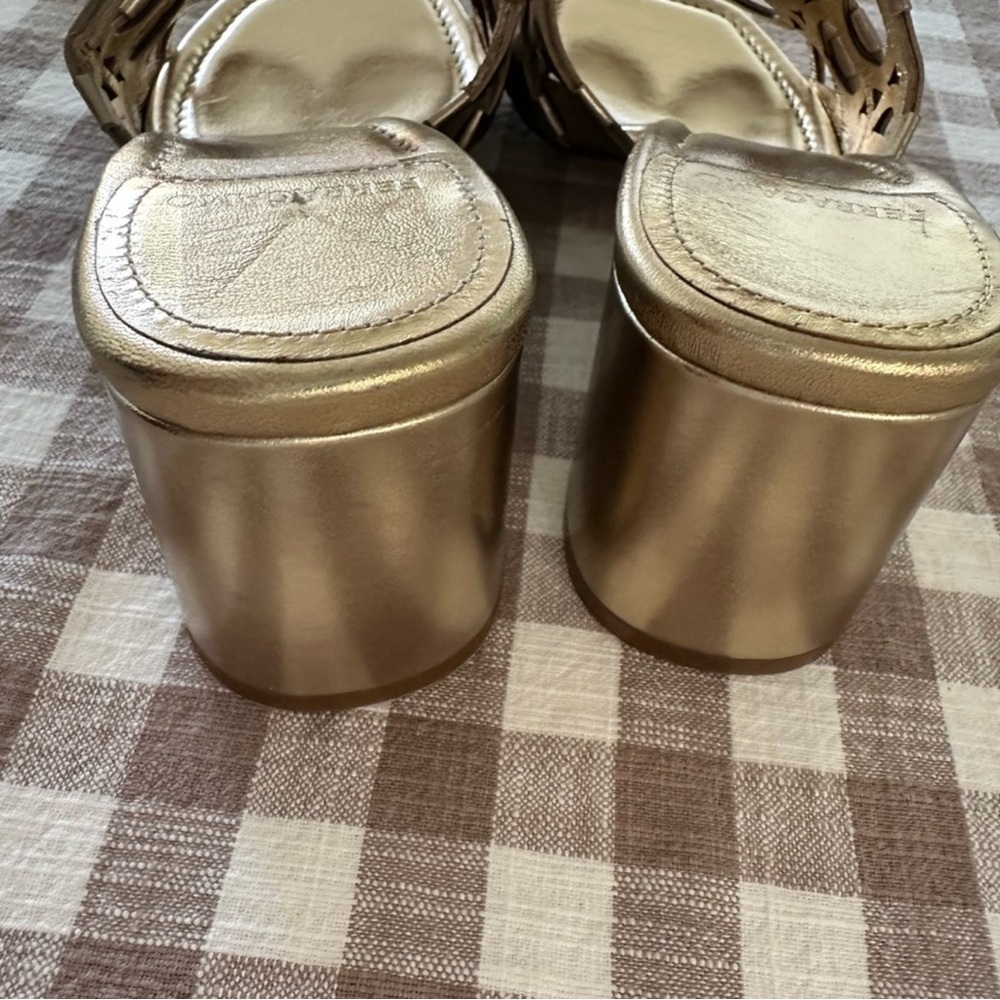 ⚡️NWOTIB Salvatore Ferragamo Gancini Gold Mule Heeled Sandals - Picture 12 of 16